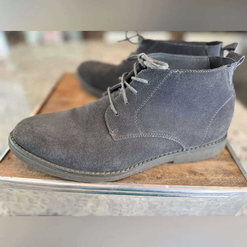 BRUNO MARC Gray Suede Boots‎